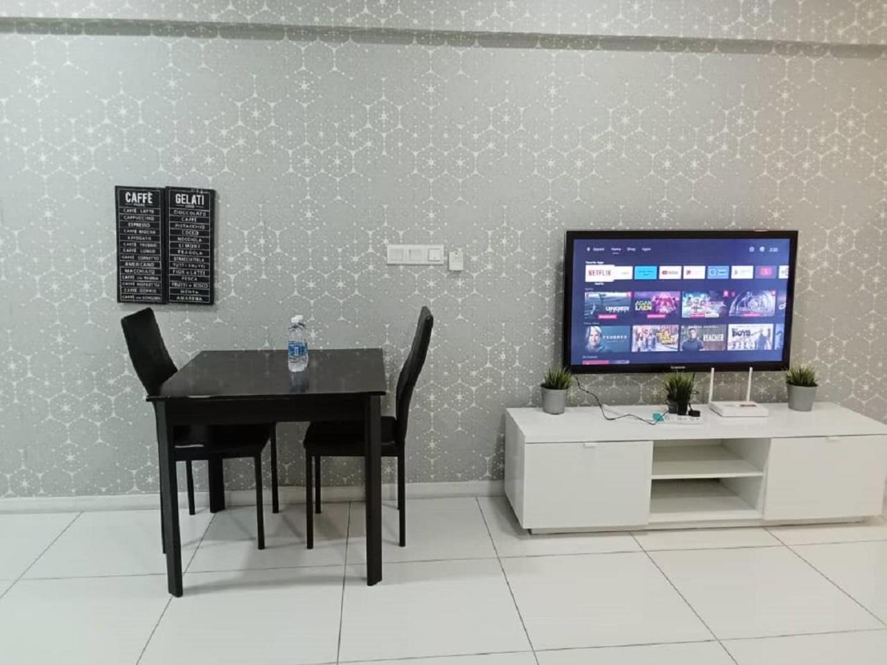Diamond Suite Kl At Mercu Summer Suite Klcc — Photos 1